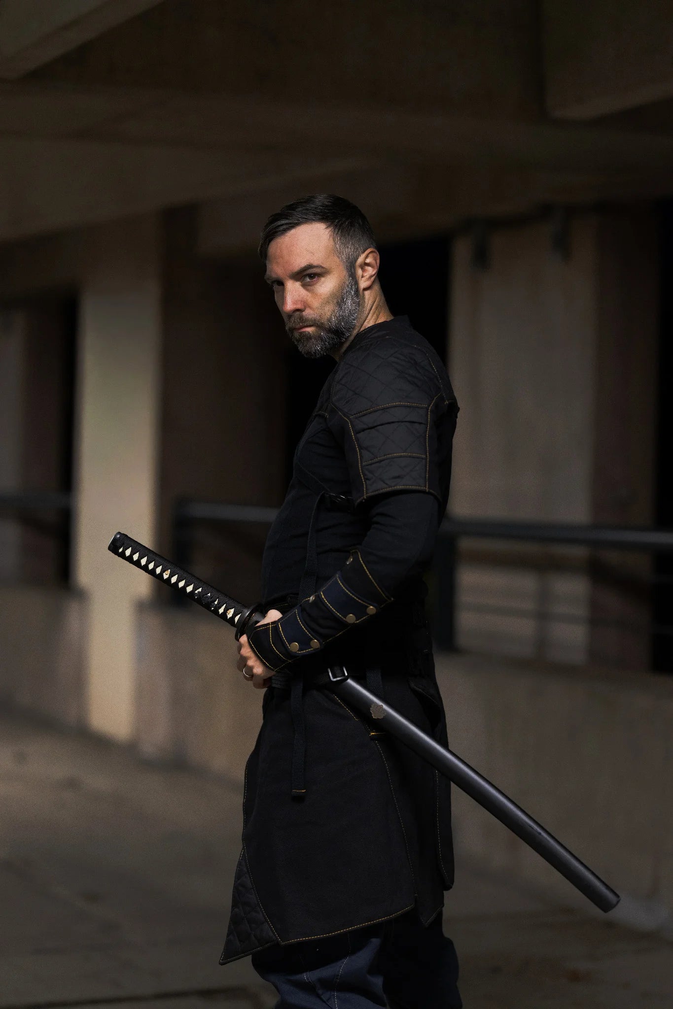 Battle Sleeve - Gilded Carbon [Unifit]