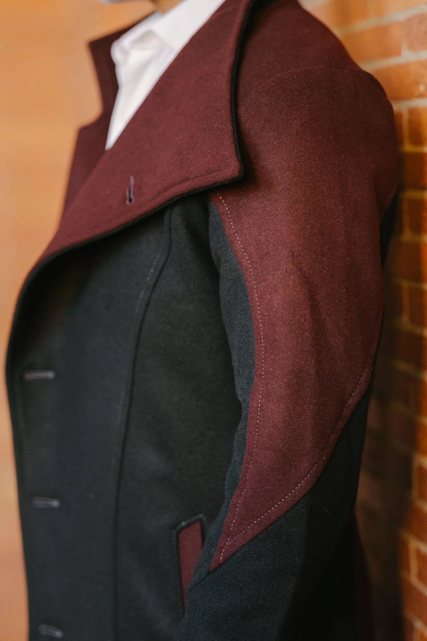 Viscount Coat - Blood Moon [Mens]